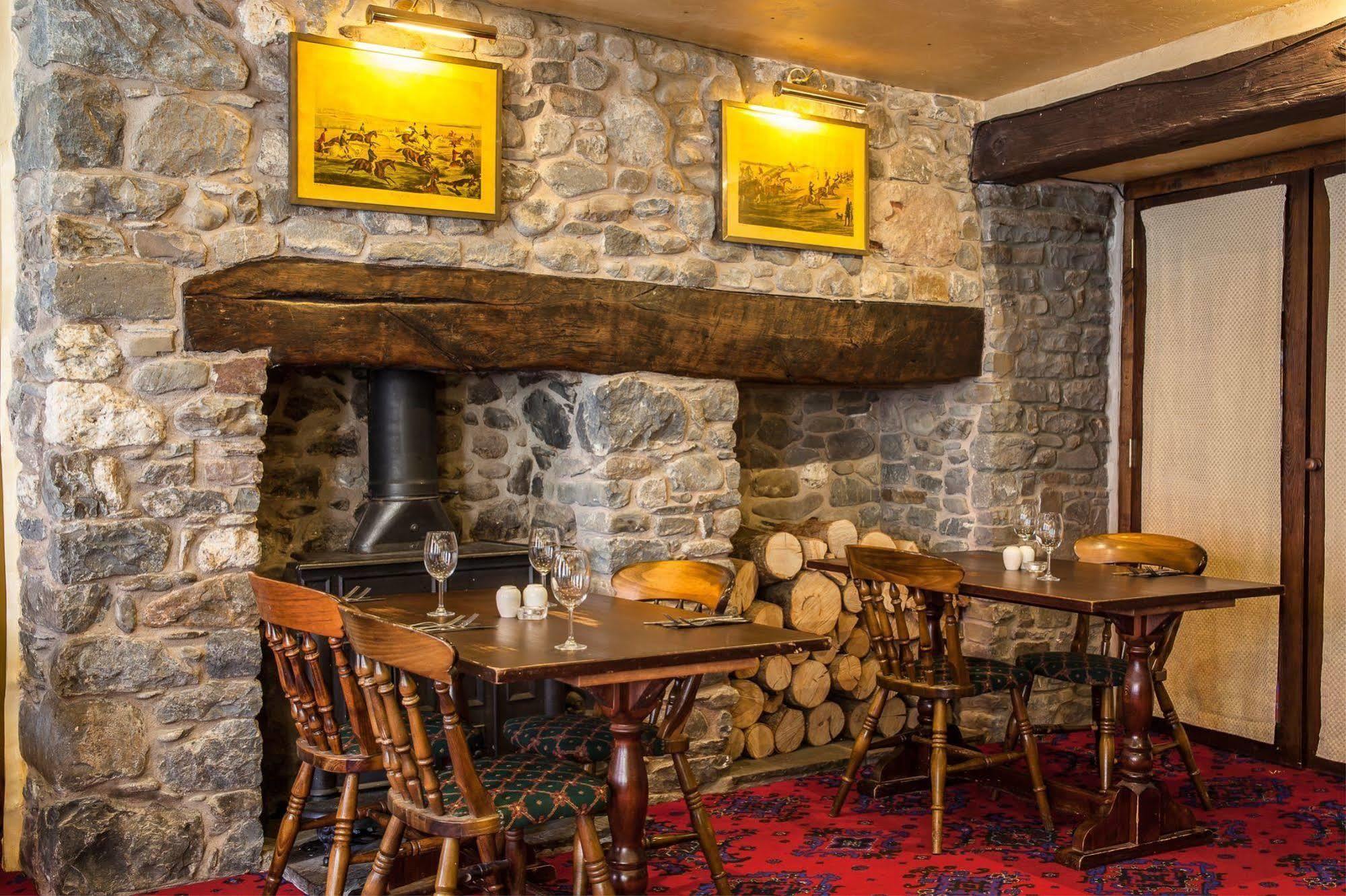 The King'S Head Llandovery Bagian luar foto