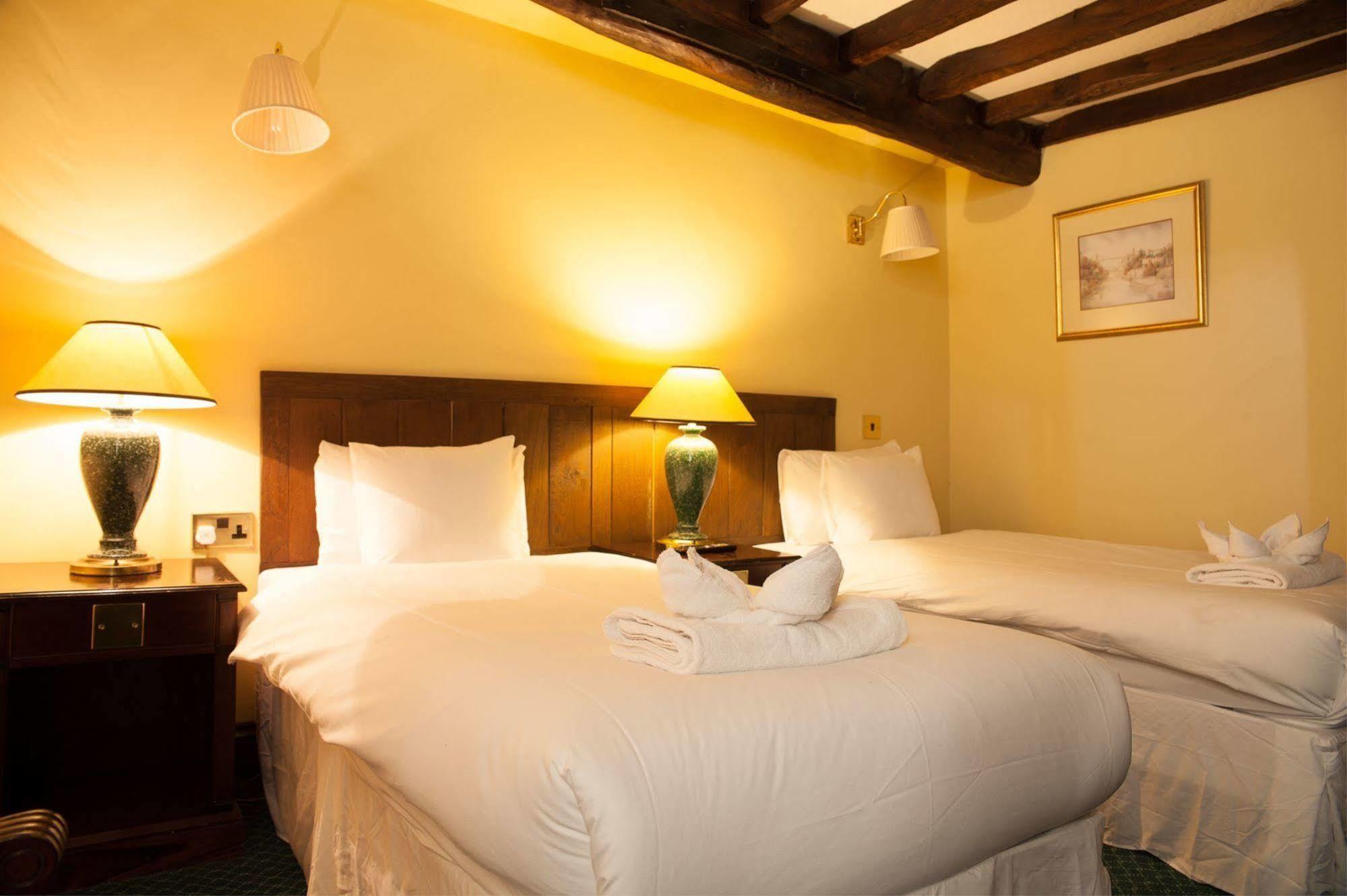 The King'S Head Llandovery Bagian luar foto