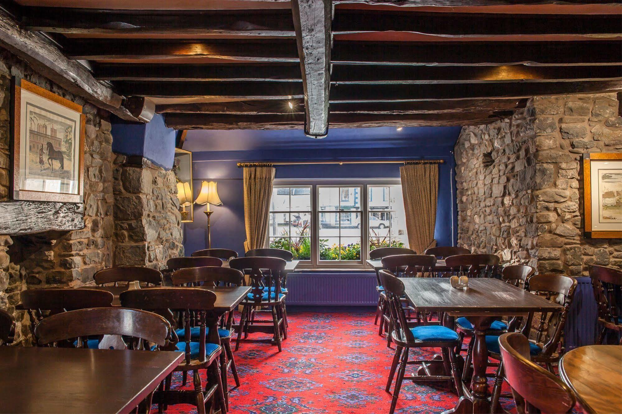 The King'S Head Llandovery Bagian luar foto